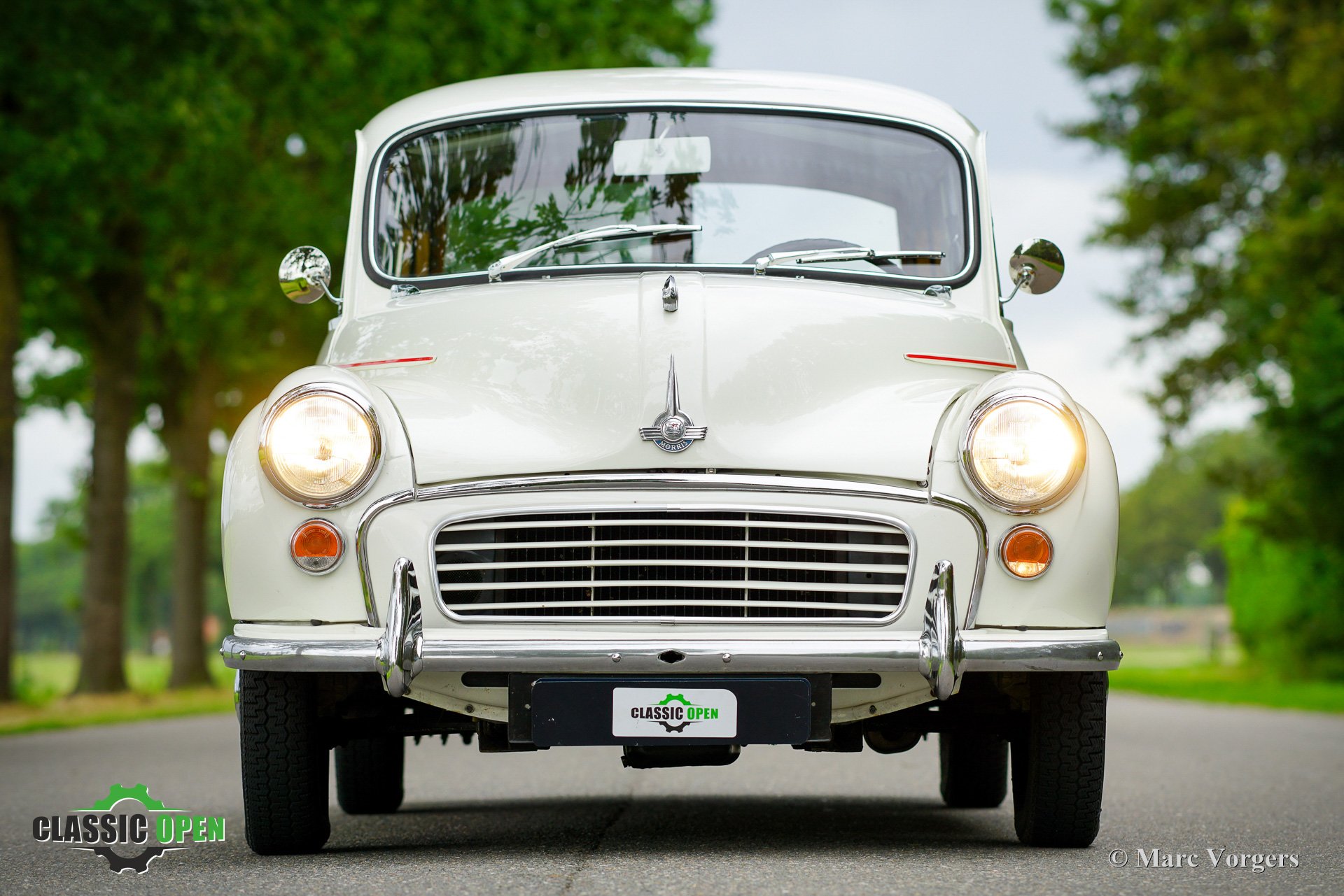 836-morris-minor-1000-traveller-2.jpg